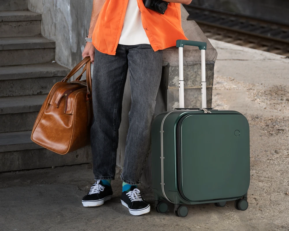 cute hardshell suitcase